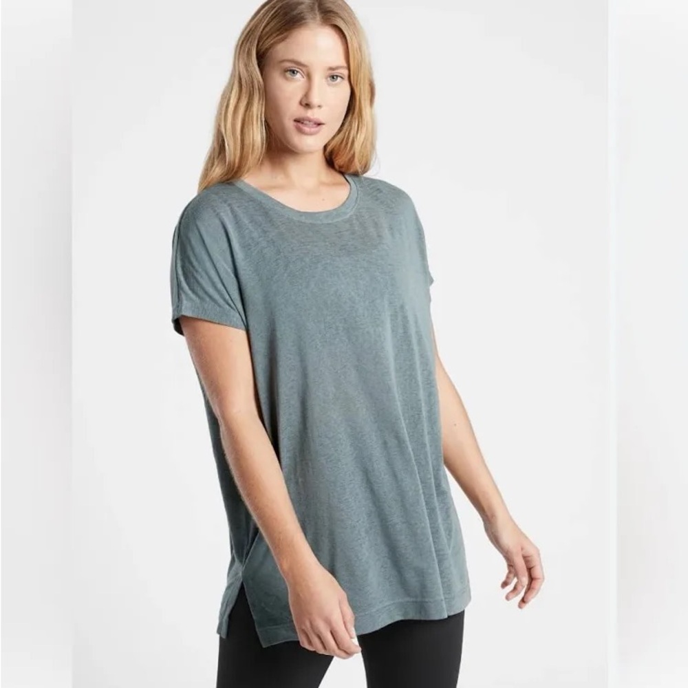 Athleta Women's Release Tee Shirt gray size small